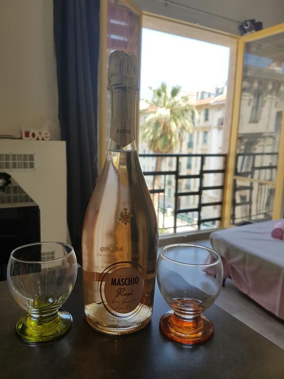 Amazing In The Center Of At French Riviera